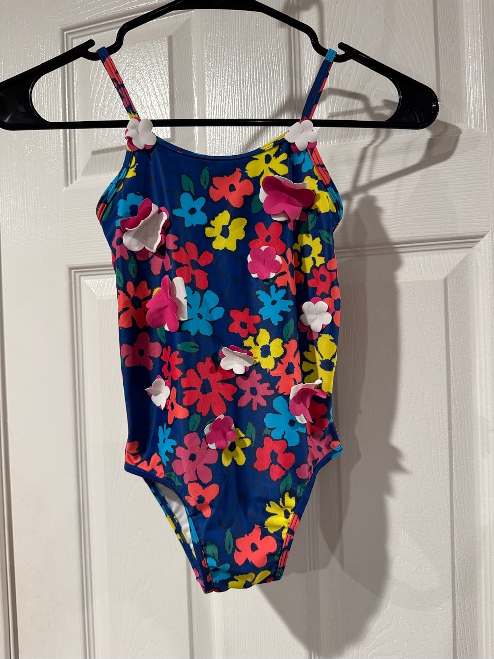 Tucker + Tate floral appliqué one-piece swimsuit size 6